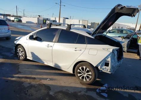 2022 Toyota Prius Prime Le from USA, damaged, VIN JTDKAMFP1N3227463